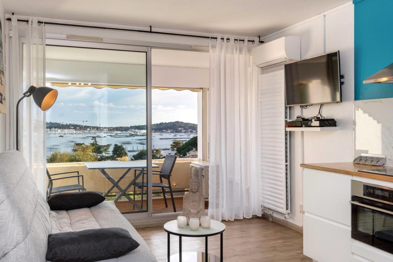 Studio Avec Vue Mer Et Terrasse La Seyne-sur-Mer Dış mekan fotoğraf